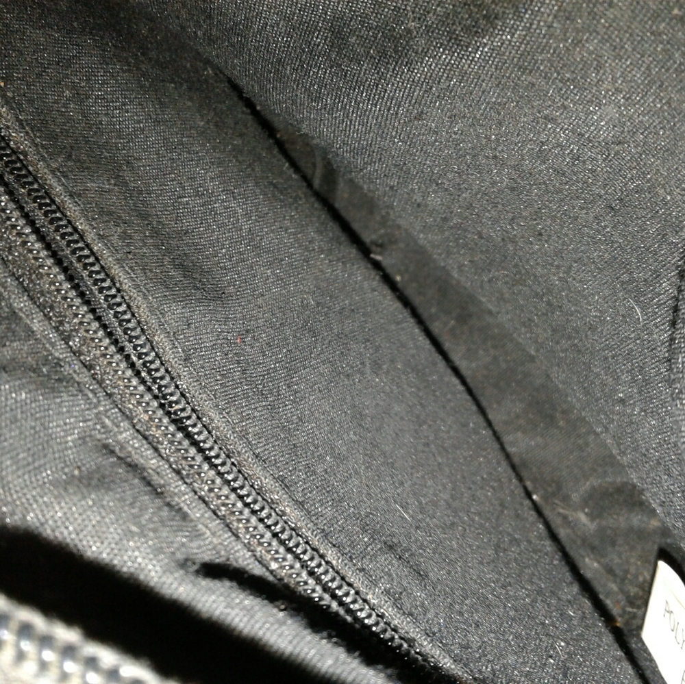 Simple Black Purse - Picture 5 of 6